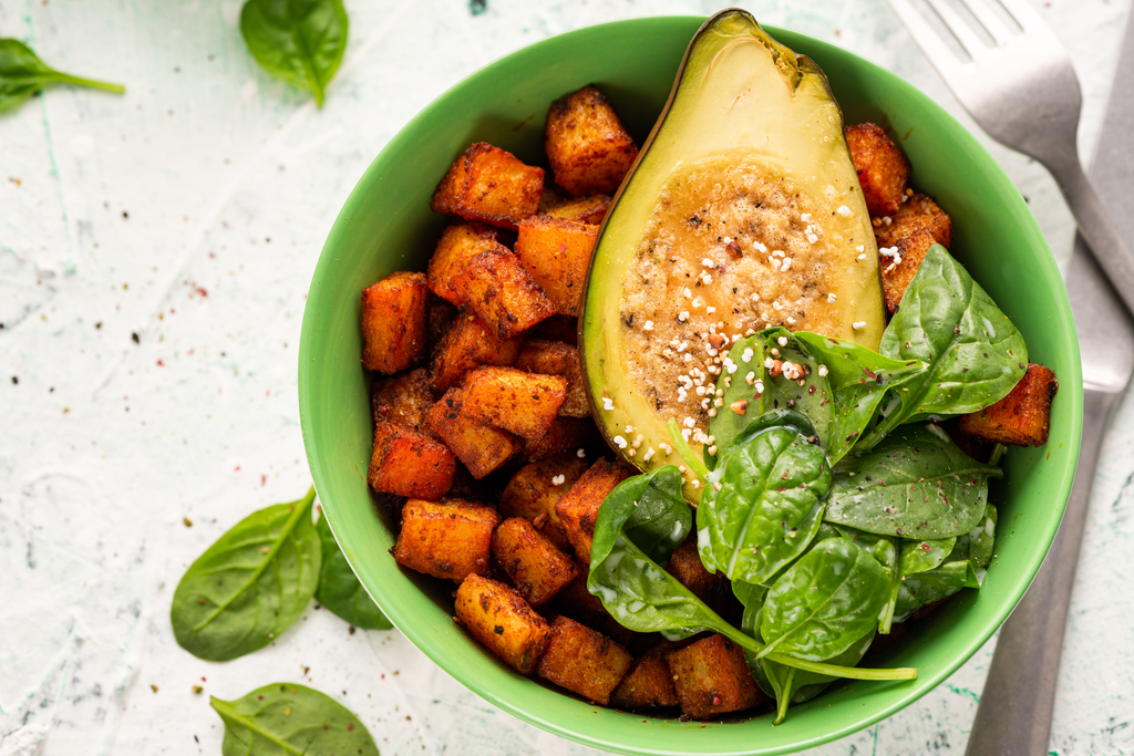 Süßkartoffel-Avocado-Hummus-Bowl