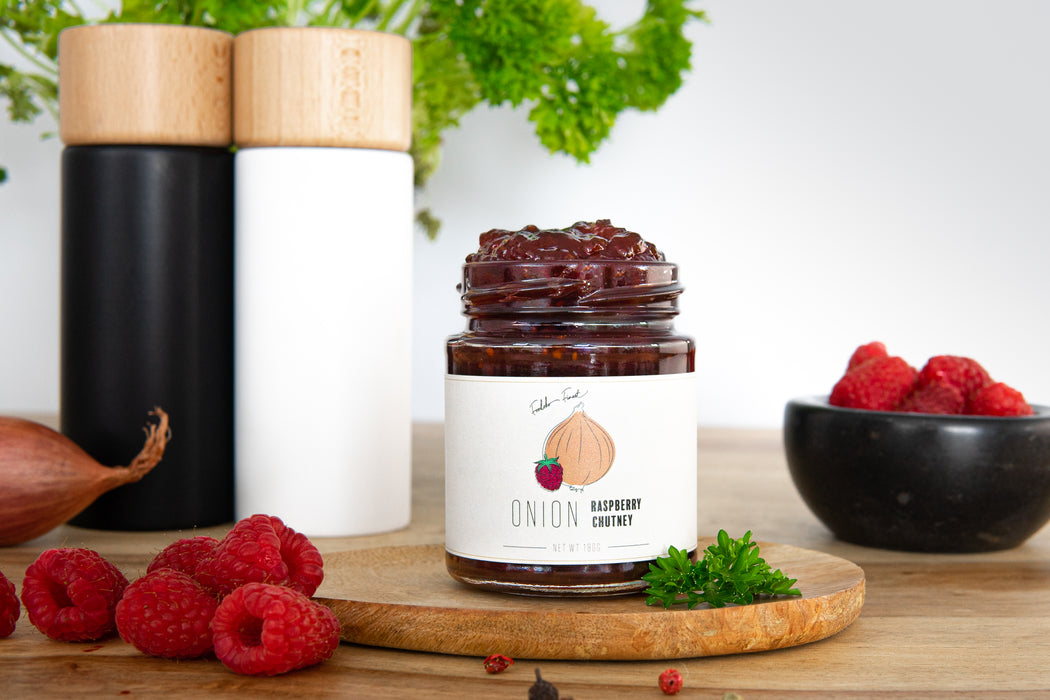 Gourmet Chutney Set für Feinschmecker | Spicy Mango Chutney, Lila Feigen Chutney, Zwiebel und Himbeere Chutney (3 x180g)